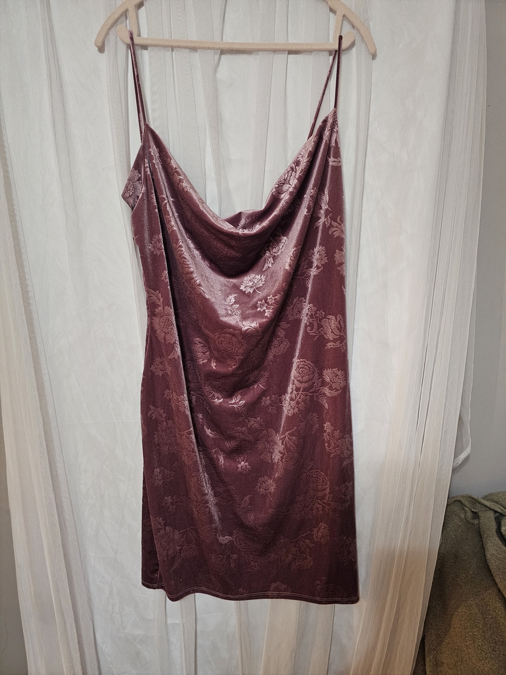 Charlotte Russe Mauve Floral Velvet Slip Dress